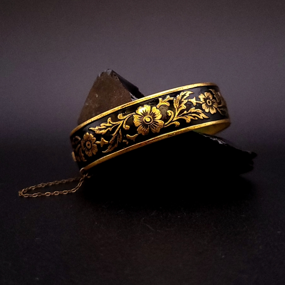 Vintage Brass & Black Raised Enamel Floral Hinged Bangle w/ Safety Chain
